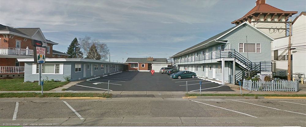 Alpine Motel In Heart Of Wisconsin Dells Downtown. Екстериор снимка
