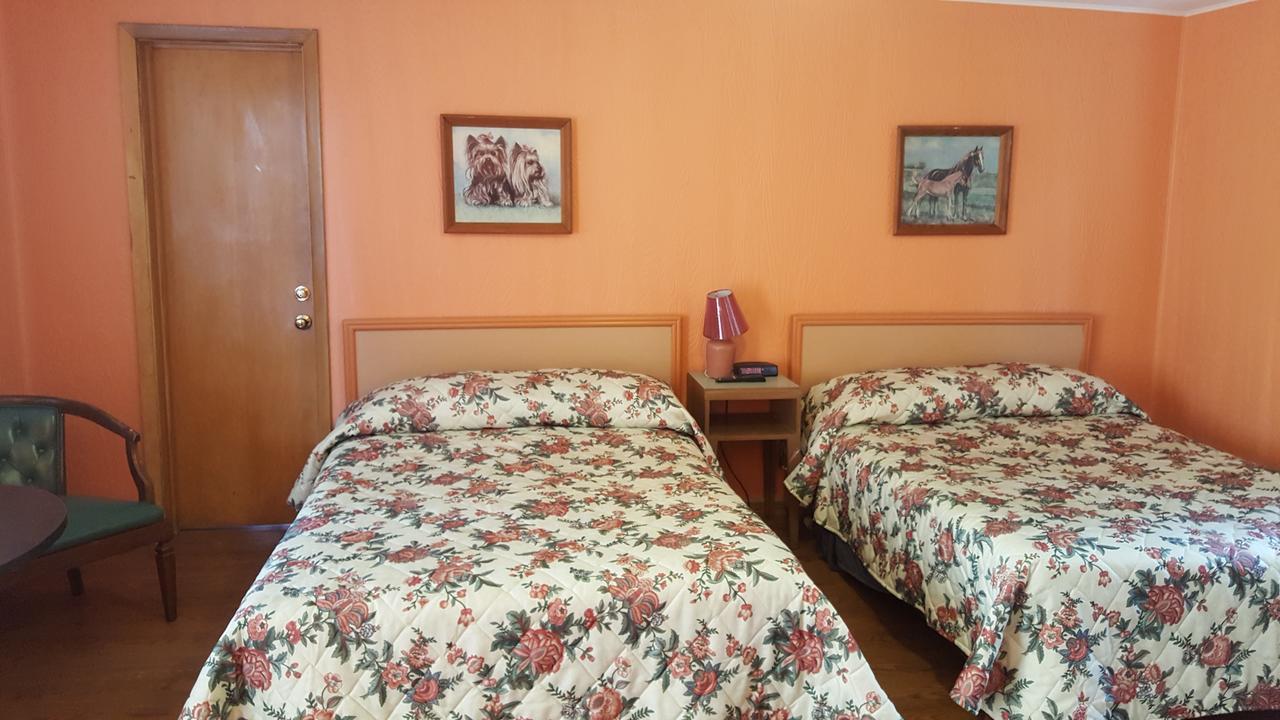 Alpine Motel In Heart Of Wisconsin Dells Downtown. Екстериор снимка